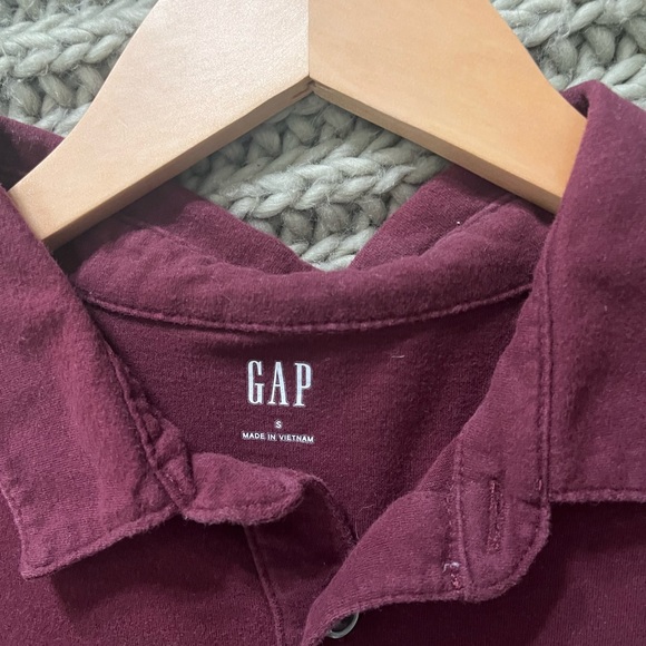 Bundle of GAP Polos - Size S - Used - Picture 6 of 6